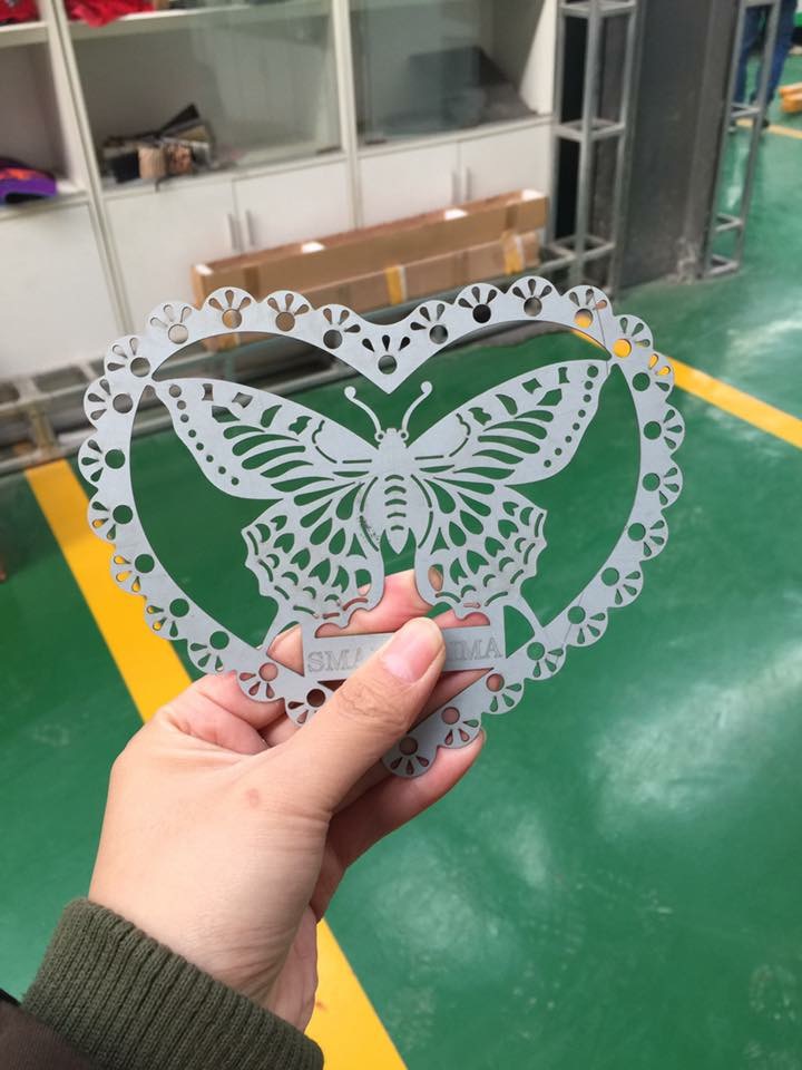 The advantages and pros of co2 laser cutting machine for metal nonmetal 