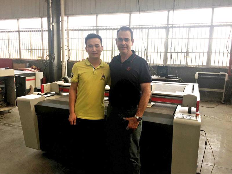 Package Box Cutting Machine | Bags Sample Oscillation Knife Plotter Cutter Machine