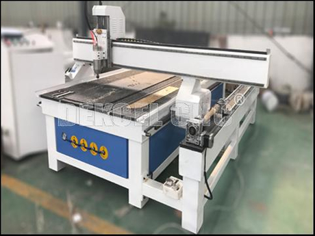 china wood cnc router with rotary device.jpg