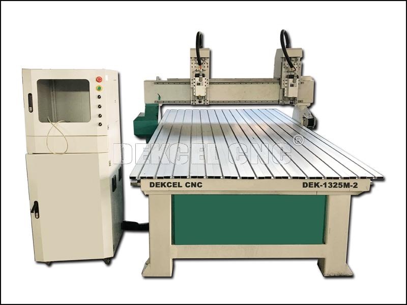 Dual Head Wood Board CNC Cutting and Engraving Router Machine