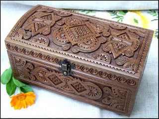 Wooden box engraved by customized cnc wood router 